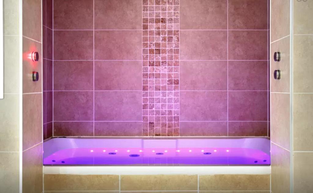 Clamshell Land - Royal Mile Apartment Единбург Стая снимка